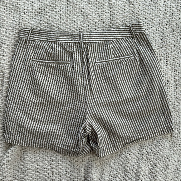 A New Day Womens Tan and White Striped Shorts Size 10 - Picture 4 of 8